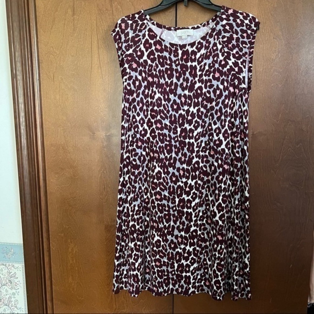 Loft Pullover Animal Print Dress Size Small Merlot, Rose’, Gray and Off-White❤️